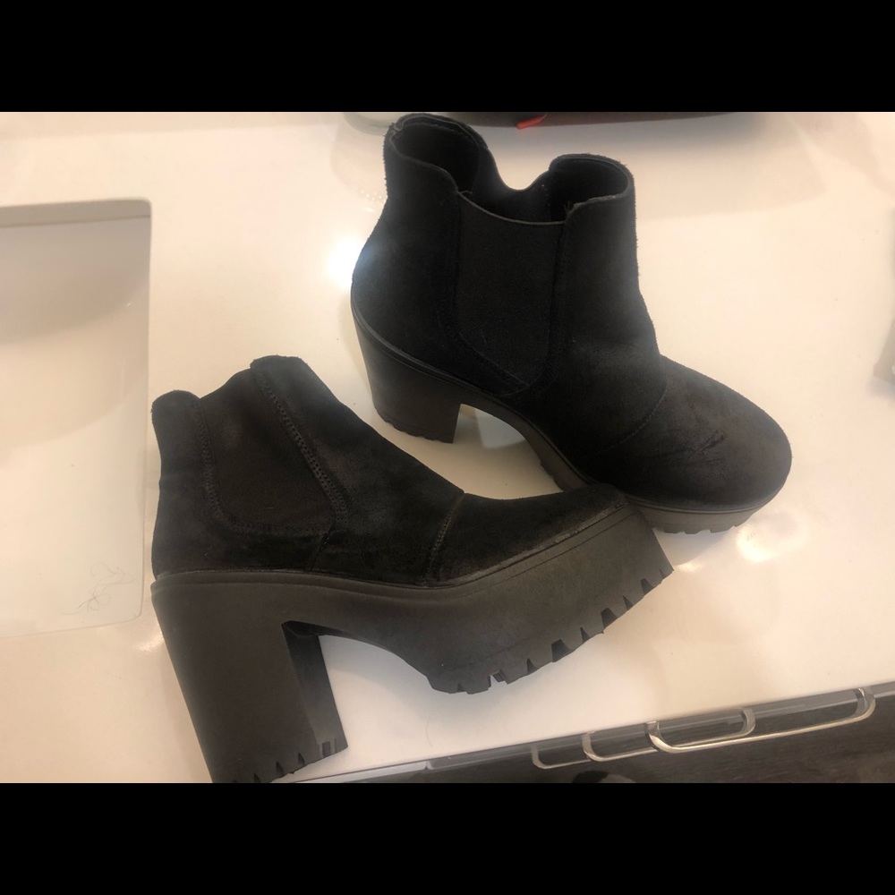NWOT Steve Madden platform booties boots